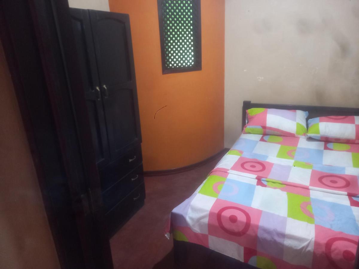 Don Ramirez Apartment Leticia